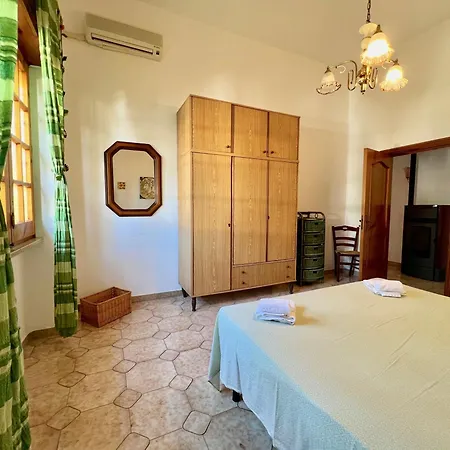 Casa Per Vacanze Ludovica Apartment *